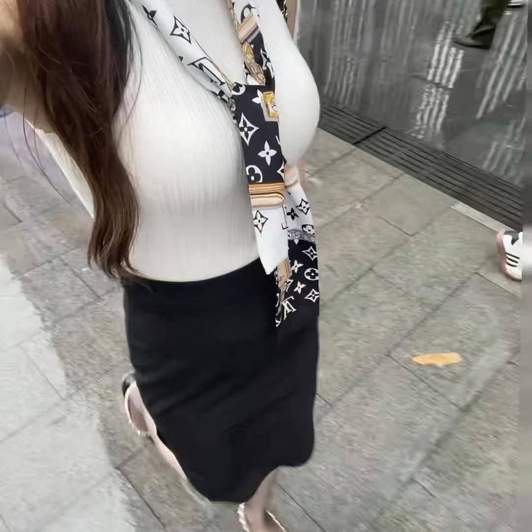 玛丽莲་梦་露露