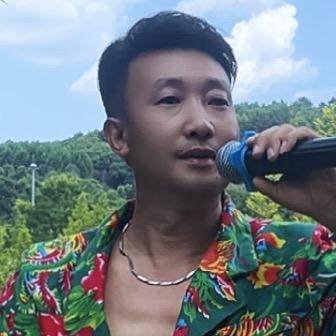 二 牛🎤