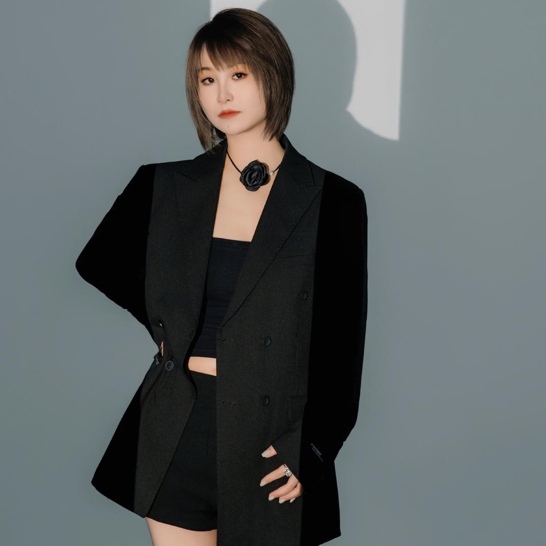 ◦⦿◎張含慕So  iZzy