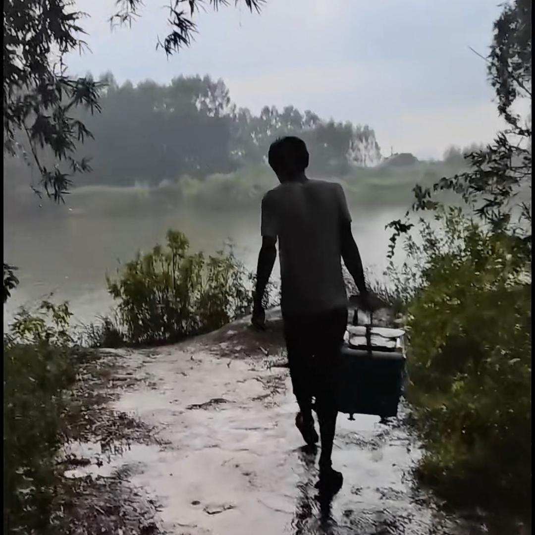 火娃钓鱼(找二婚)