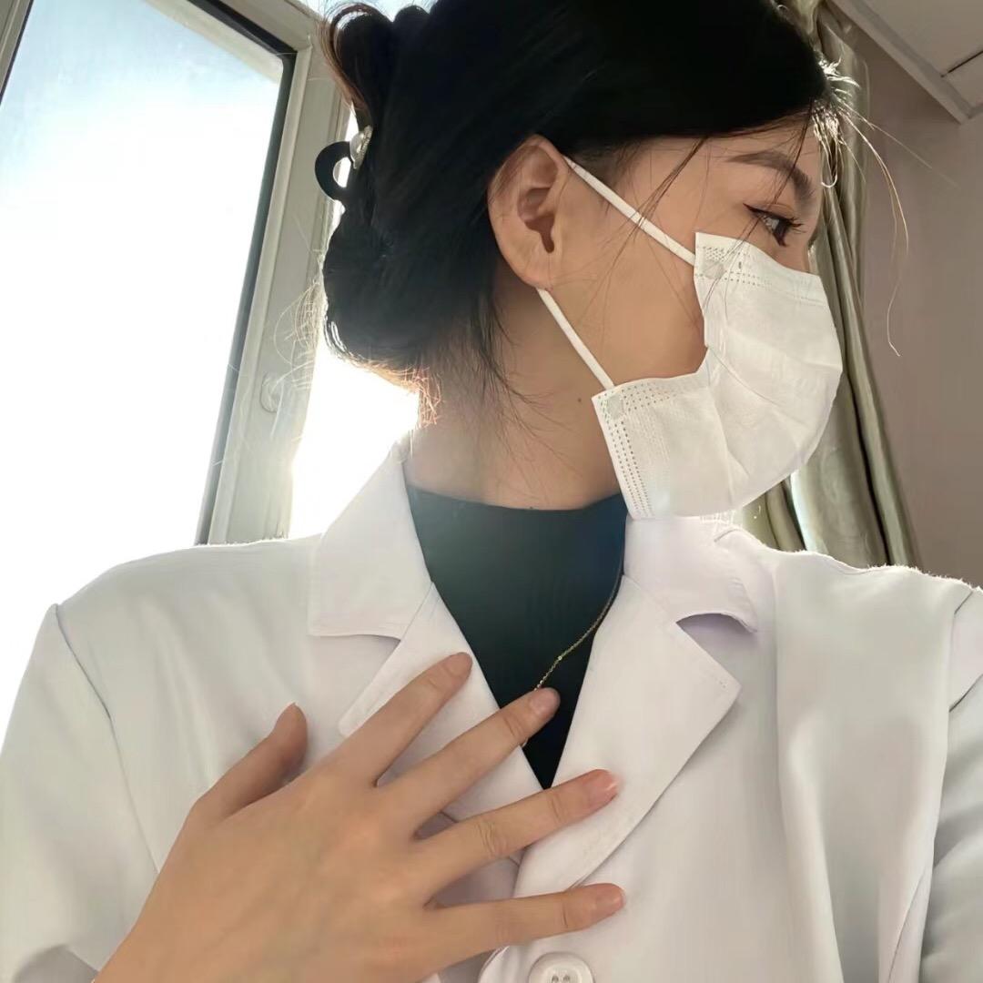 玲玲吖