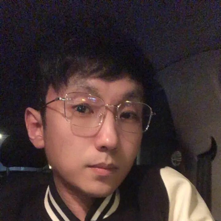 帅帅的大男孩