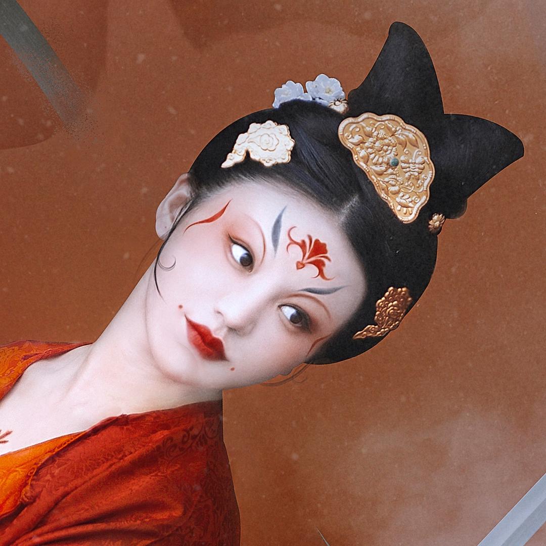 青黛·化妆师妮妮