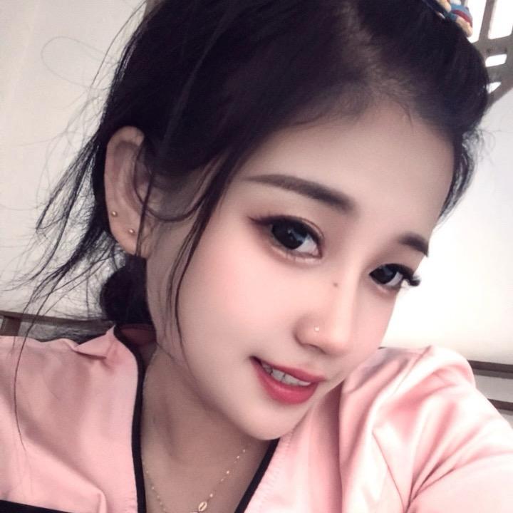 爱吃🍓的女孩👧