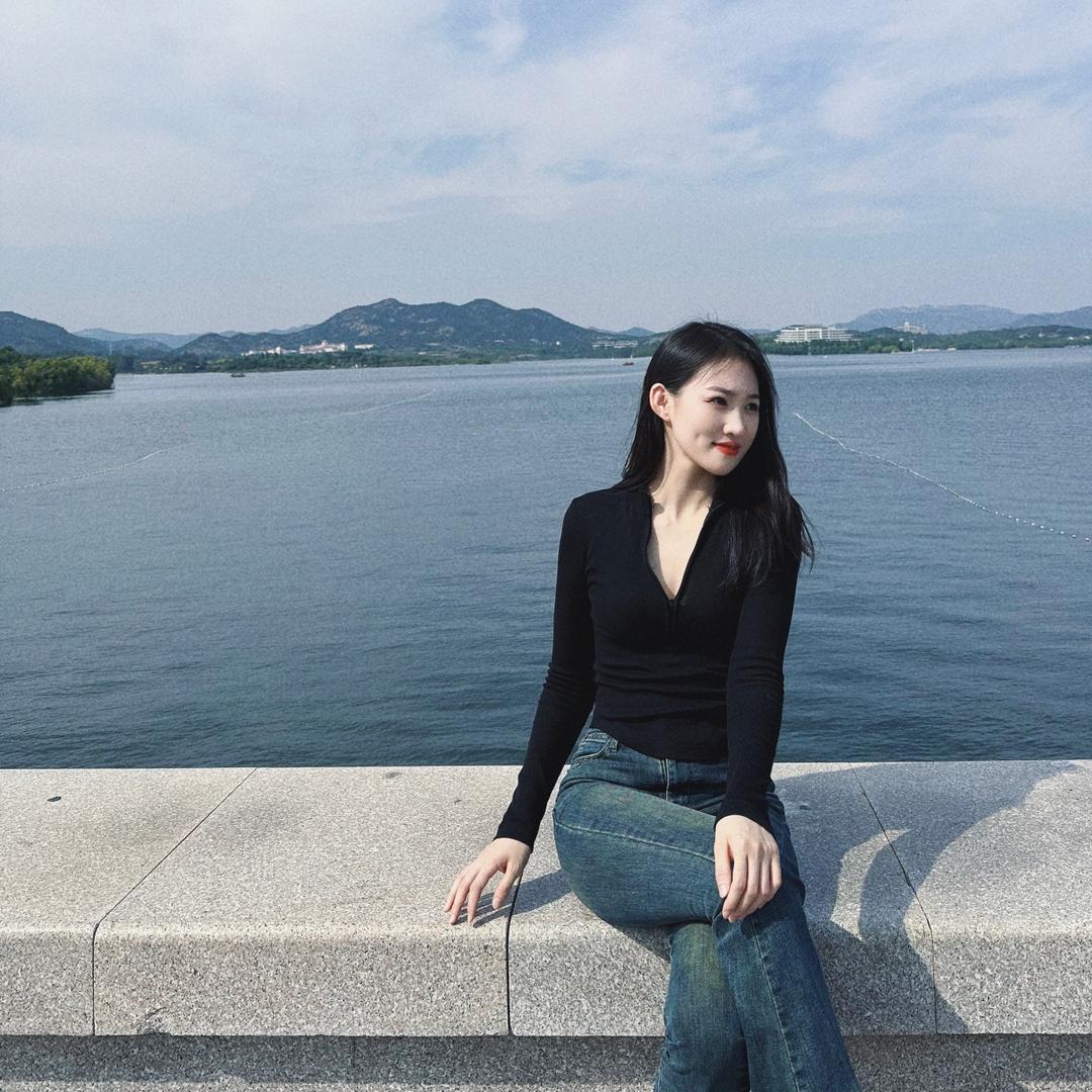 暴躁小美