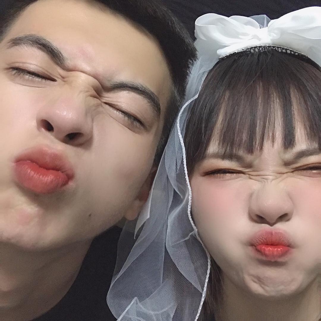 李李和小宋
