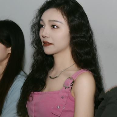 阿芳爱化妆（招学员）