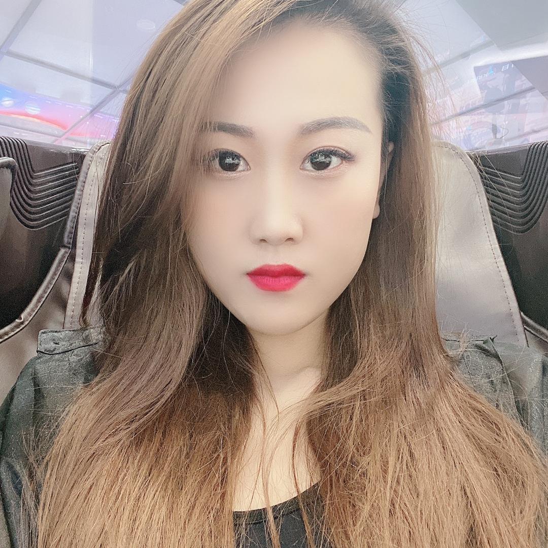 晶晶服饰商行