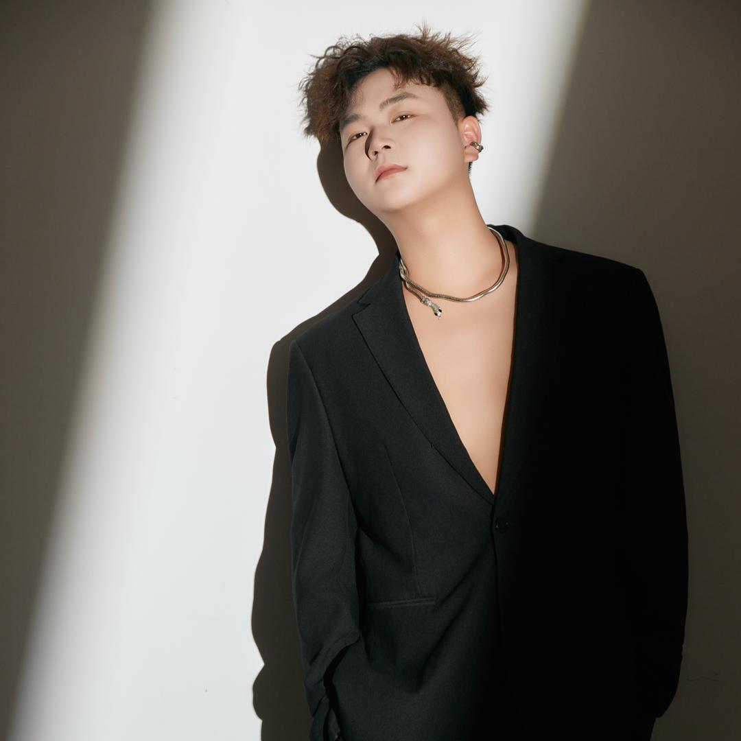 你我山巅自相逢