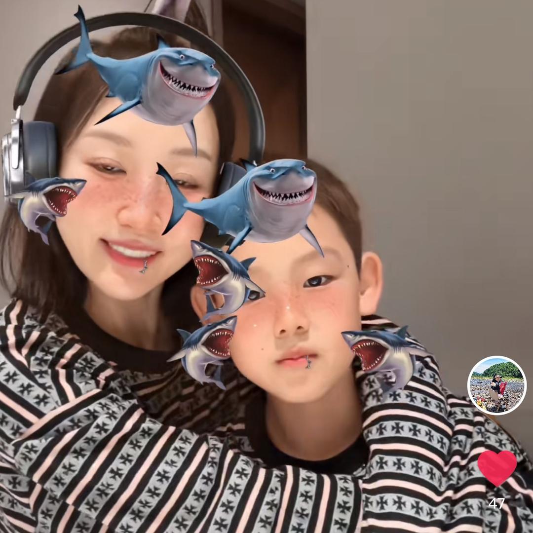 遇cc 亲子穿搭