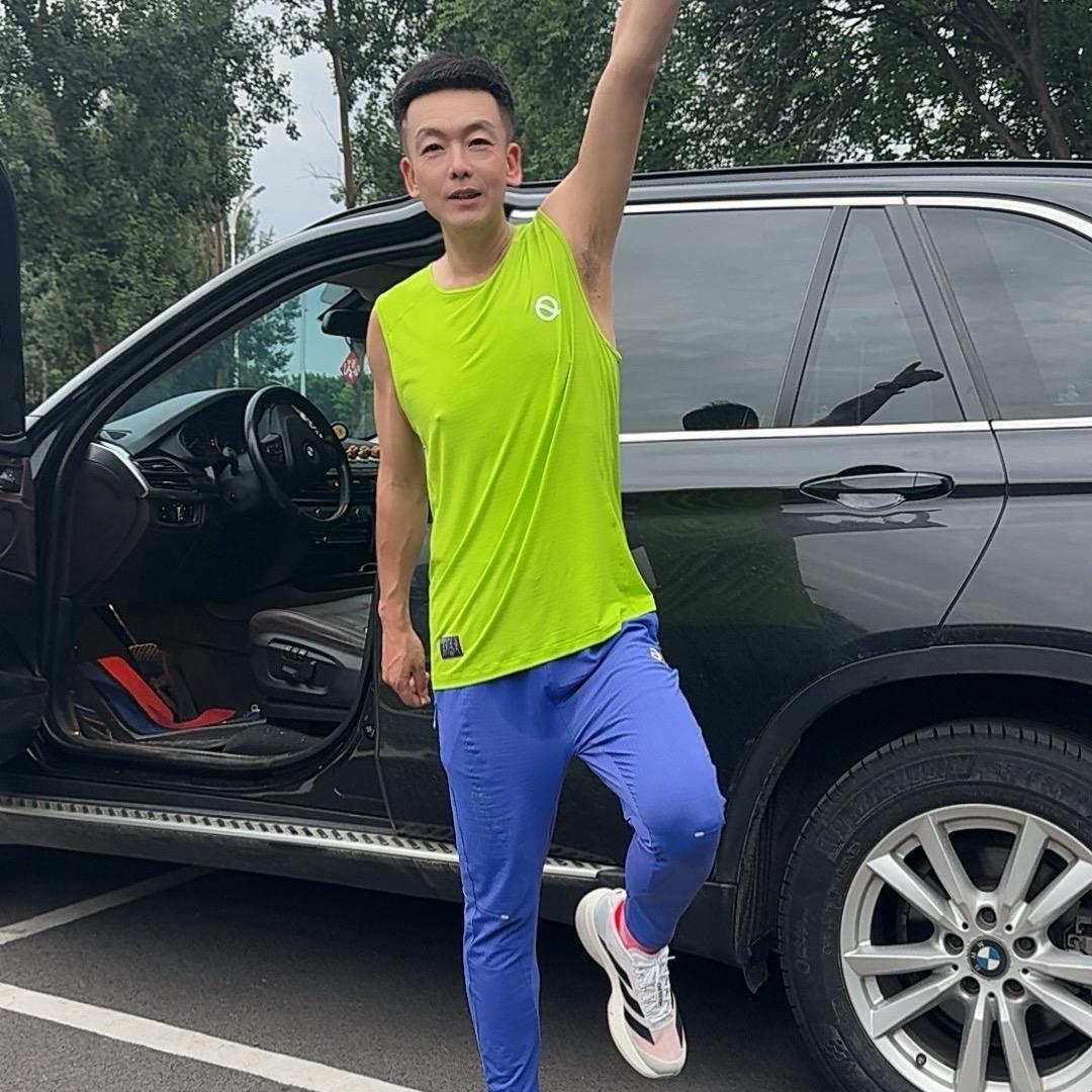 爱跑步的窜稀哥