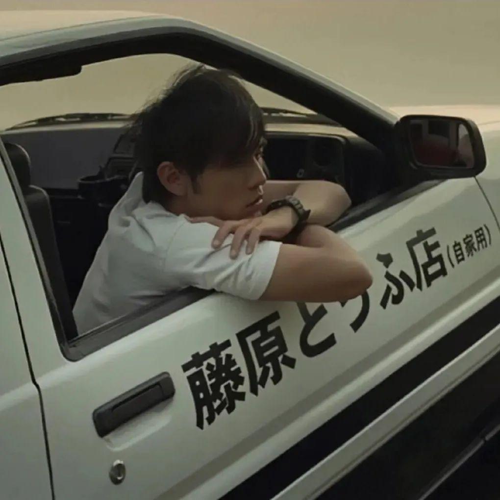 攒钱要买TayCan