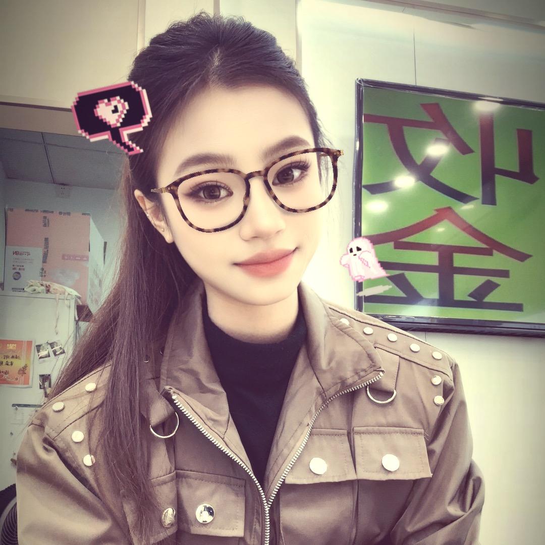 爱婷在卖金包银银饰（黄金回收）