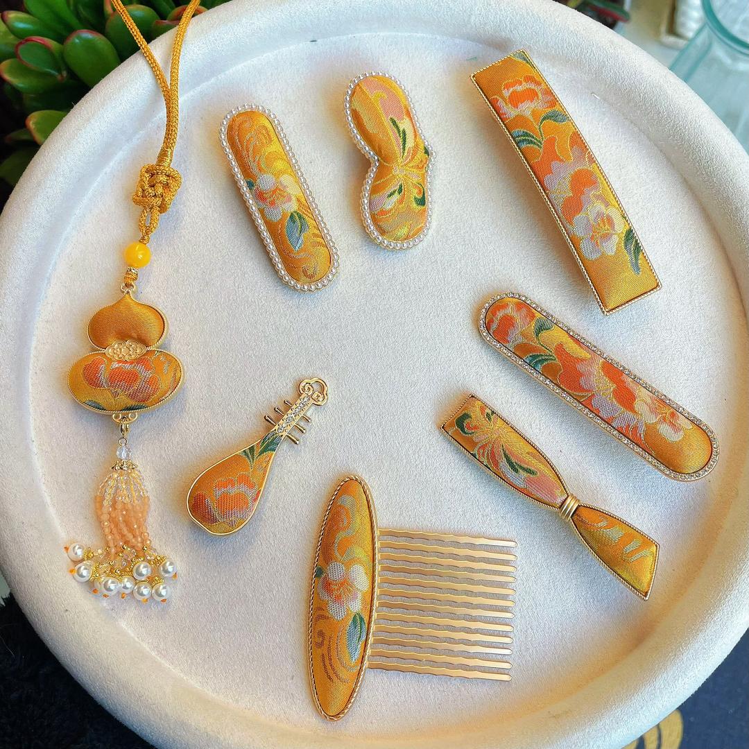 锦雅缇名家宋锦饰品工作室