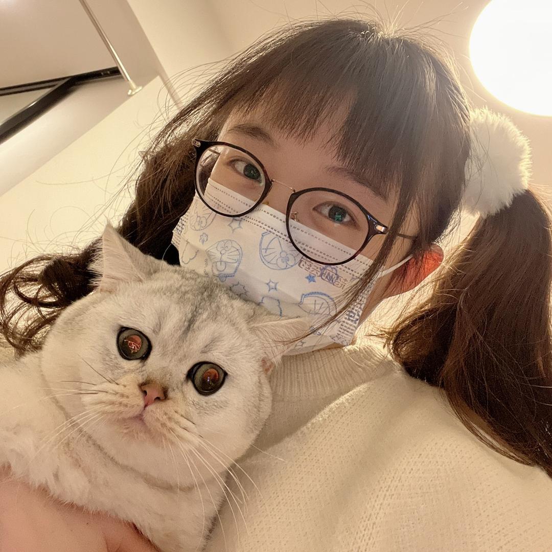 肉肉和他的冤种妈妈
