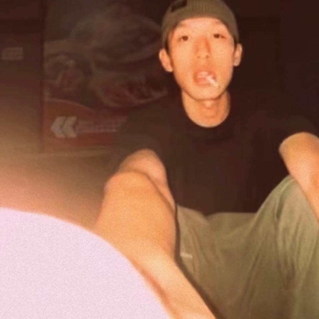 911- 　　　     　    🪳