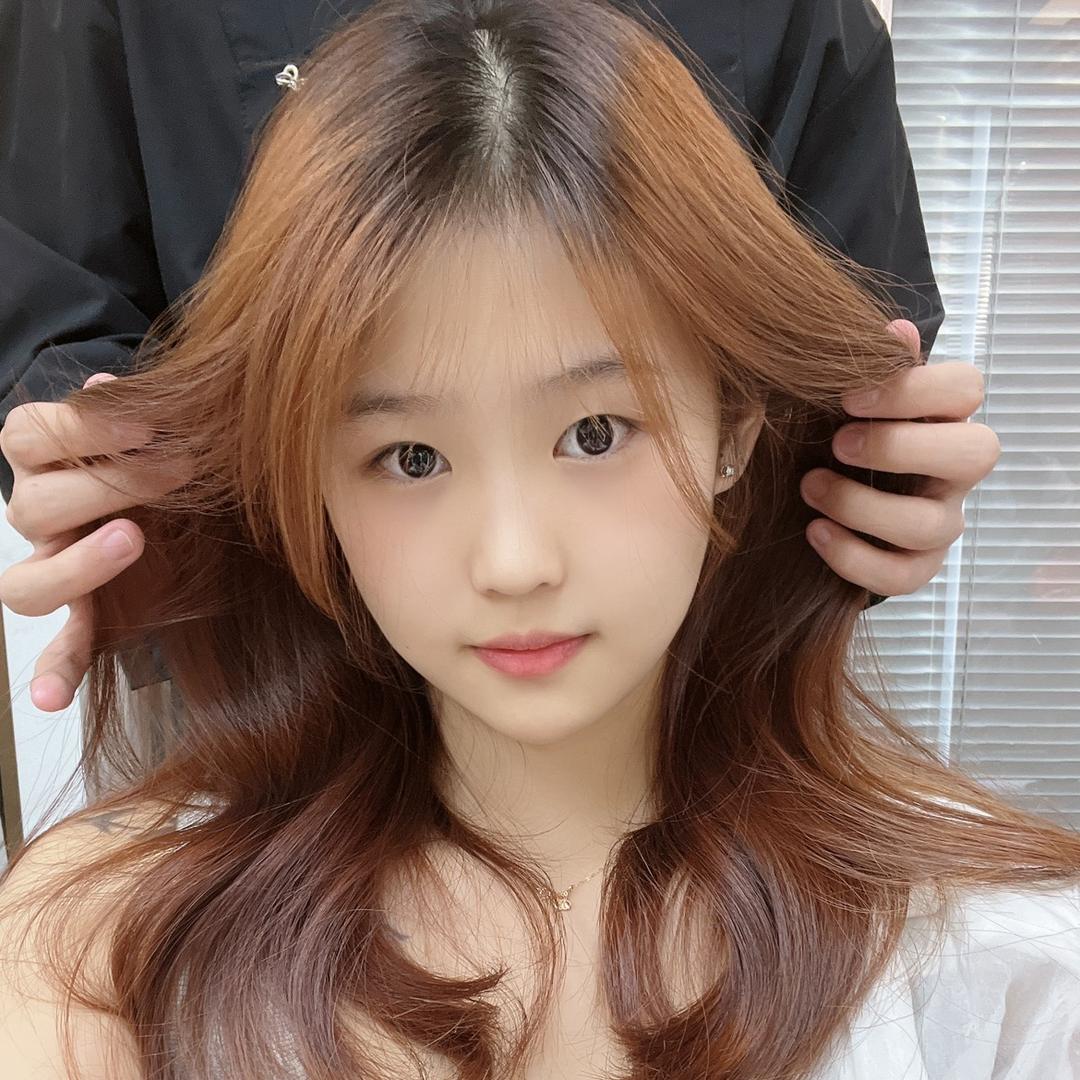 温心.