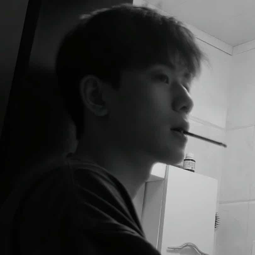 仰泳的鱼