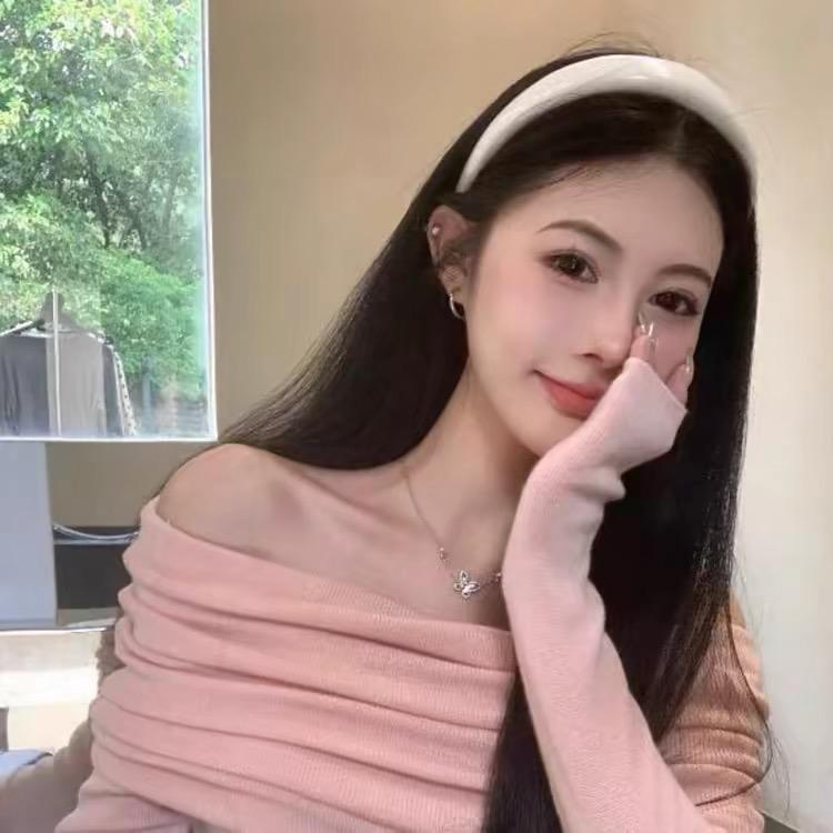 欣。