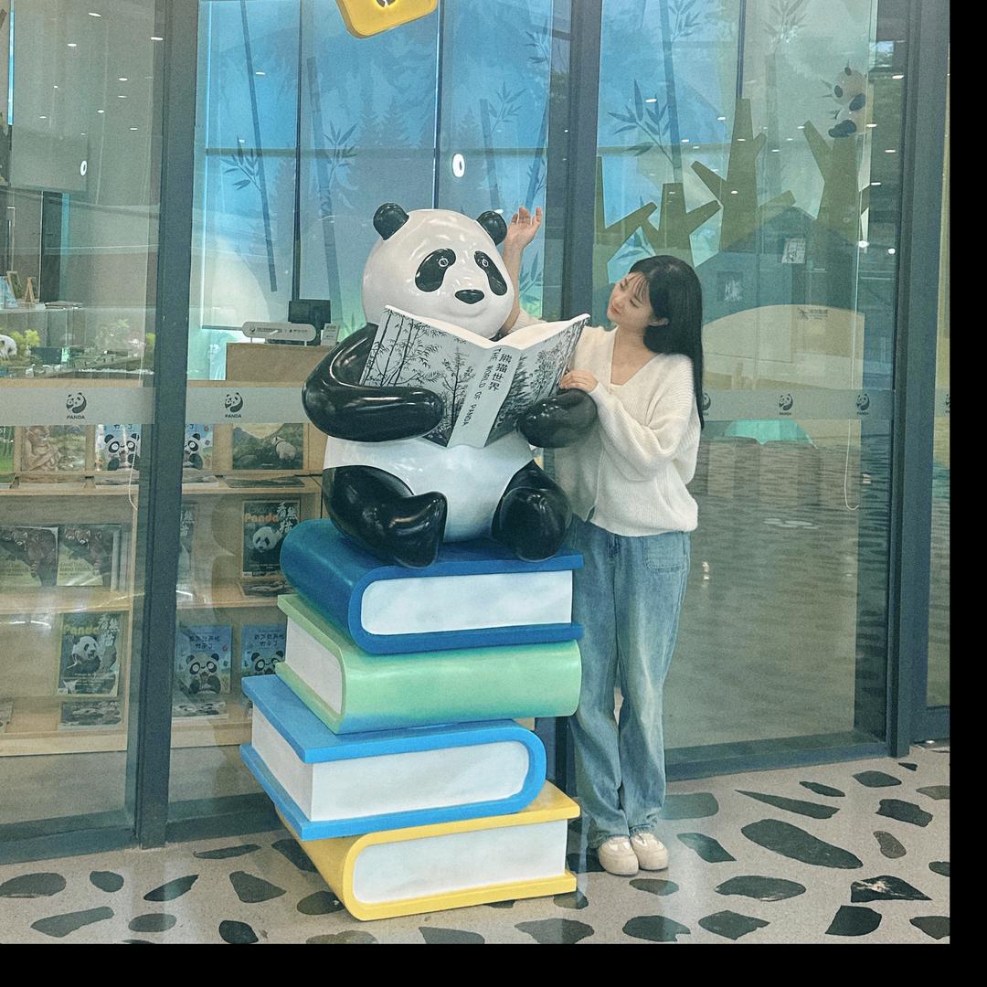 不爱睡觉的佩琪