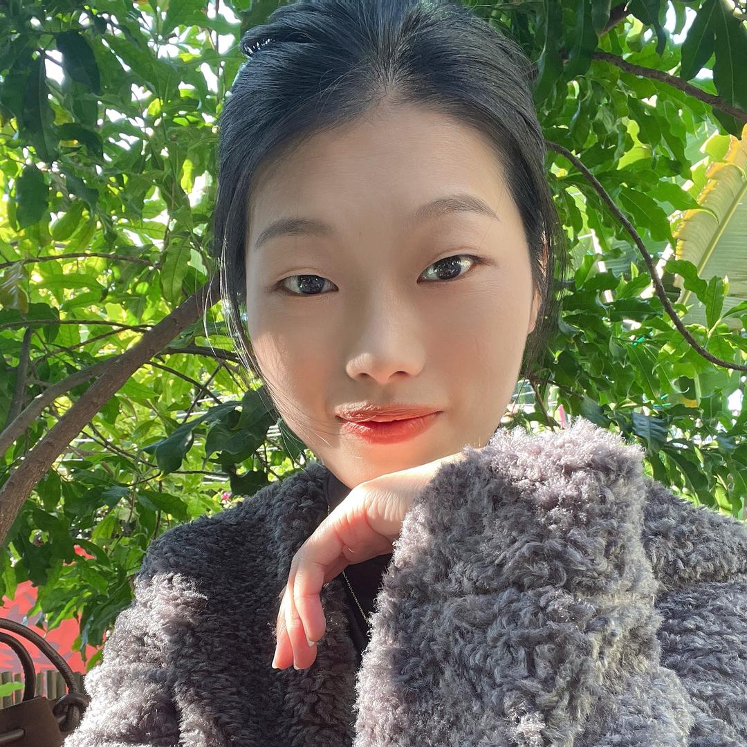 婷婷吖💕