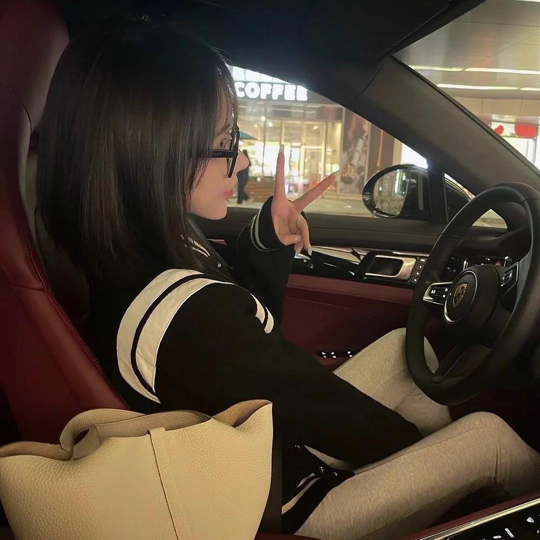 Luv_Xuan