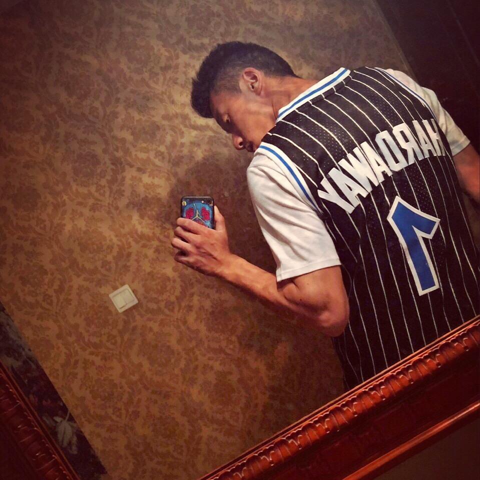 Galaxy sneaker✌🏽Lee