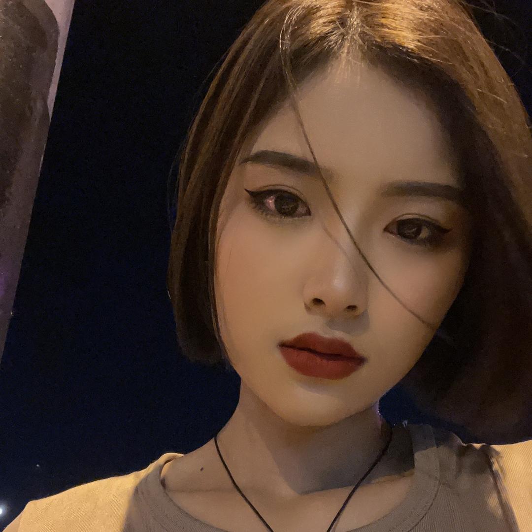 李爱笑