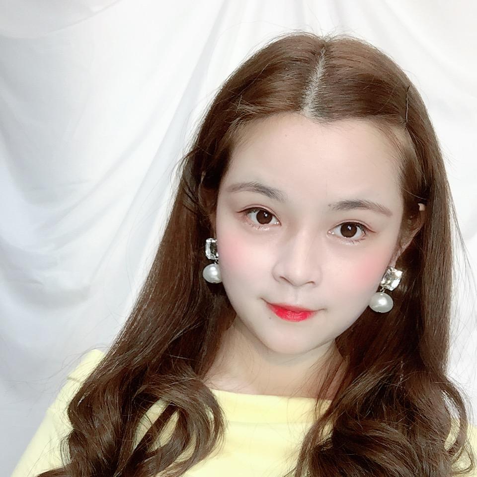 妍妍护肤百货