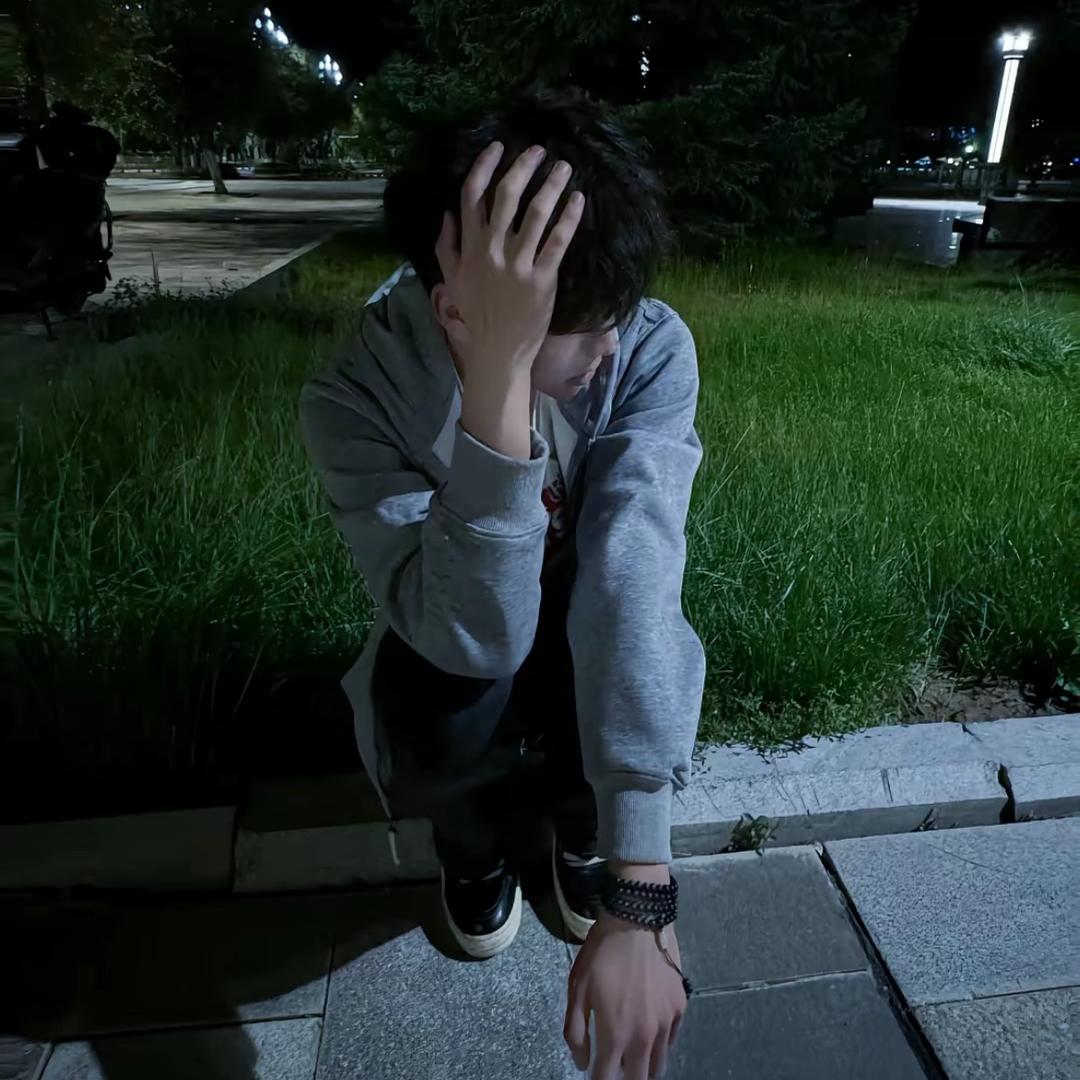 伶佳温