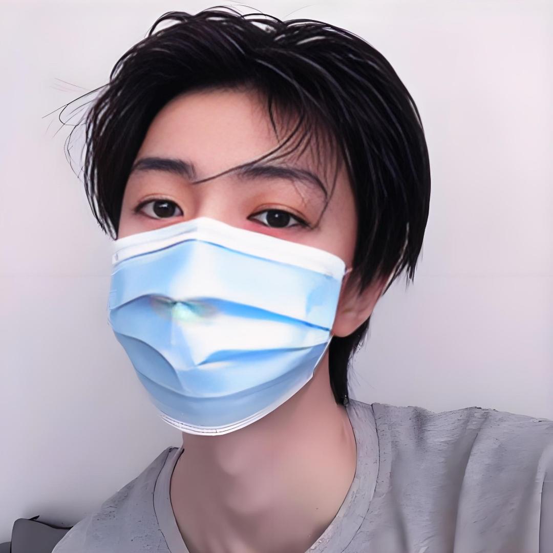 维你小熊。
