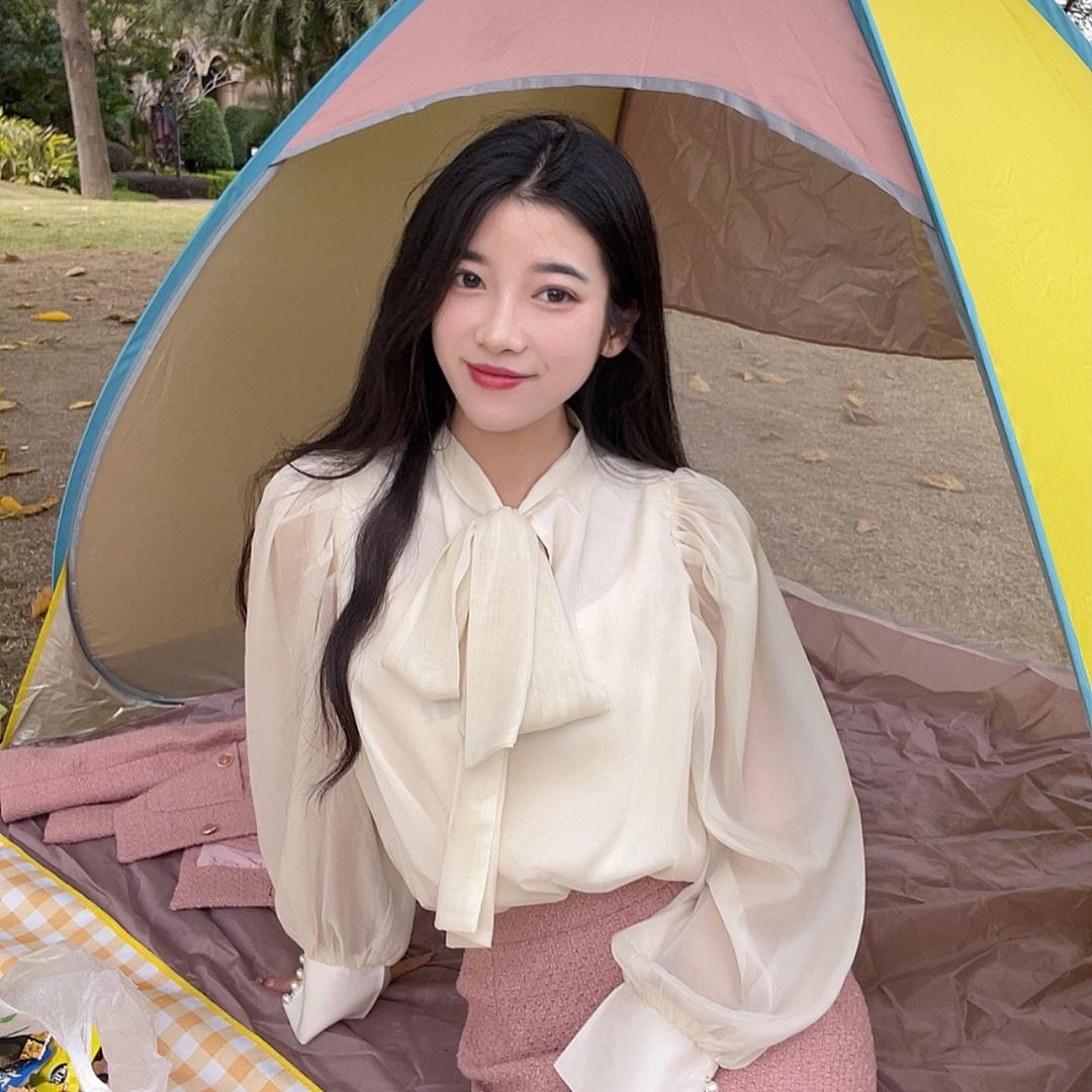 然然。