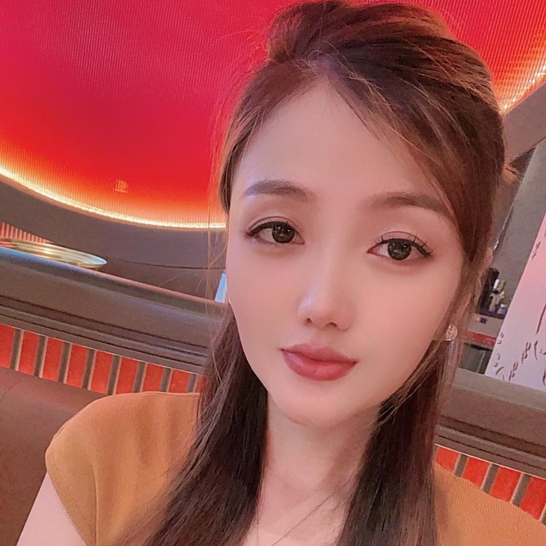 胡杨夫妇（菲菲）