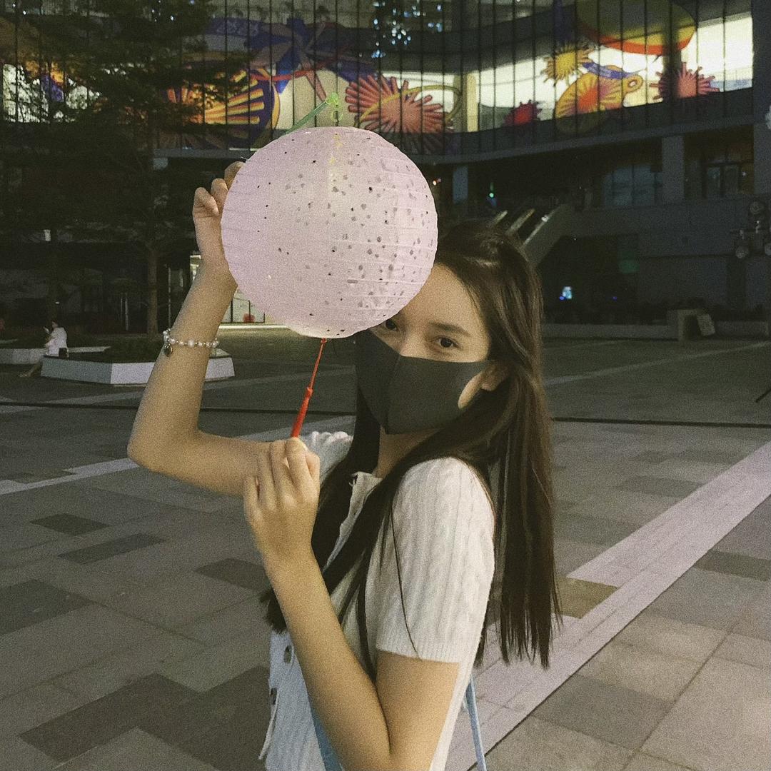 小胡吃饱了