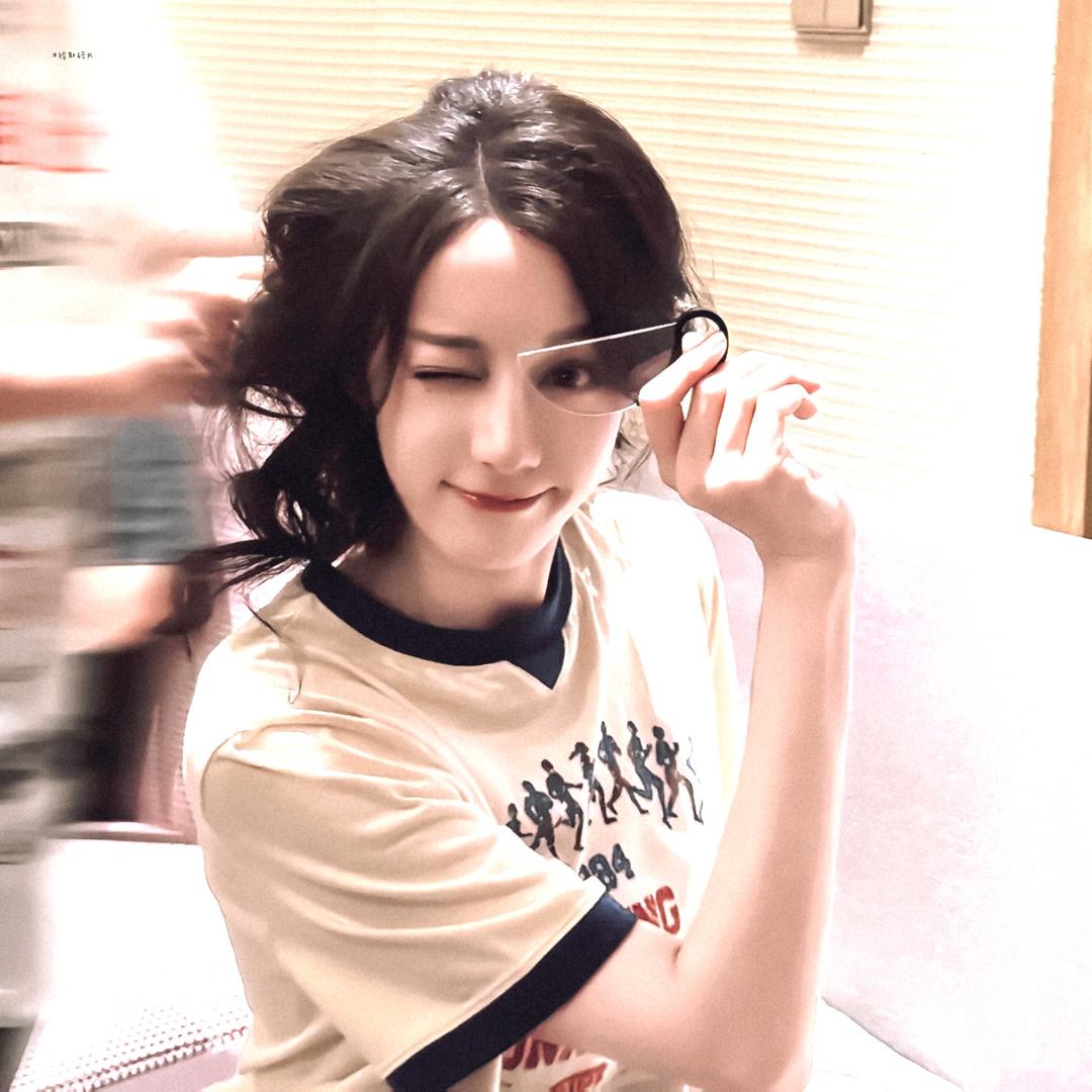 𝑿𝒊𝒂 𝒘𝒚 ^