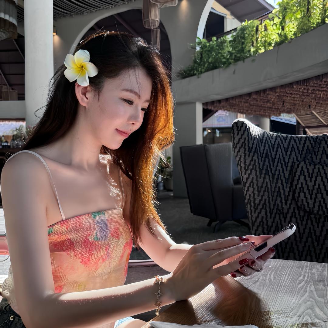 吃甜不胖的乔乔