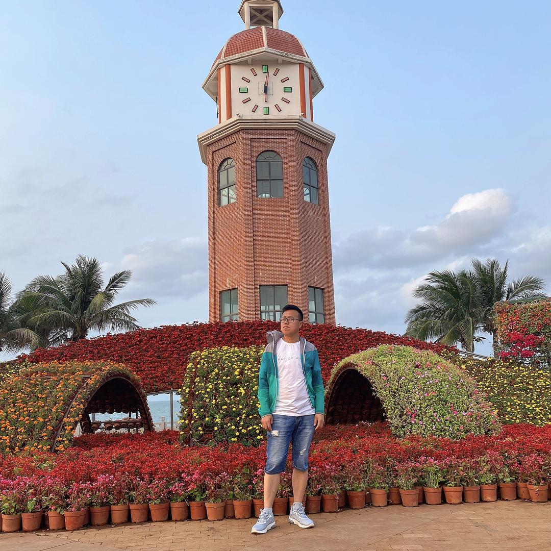 旅游人小鹏同学