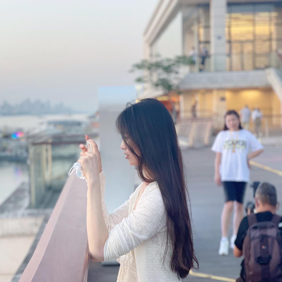 初一女装店