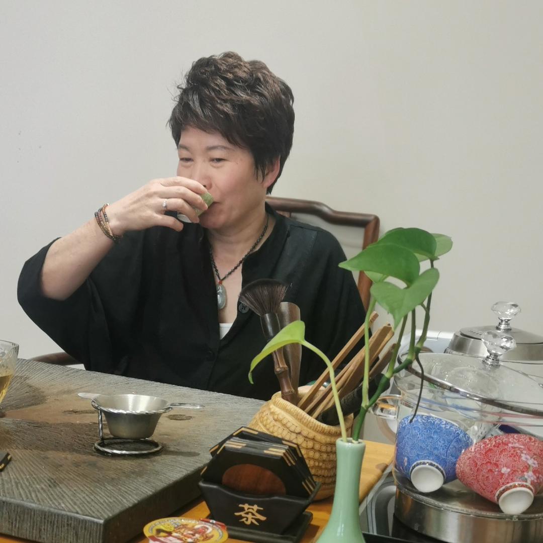 段士英