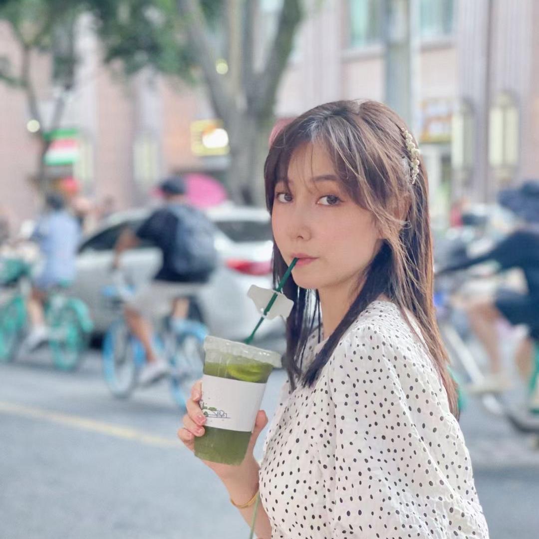 彩儿女装
