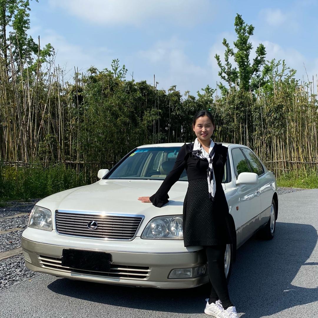 湖北友道经典汽车袁姐