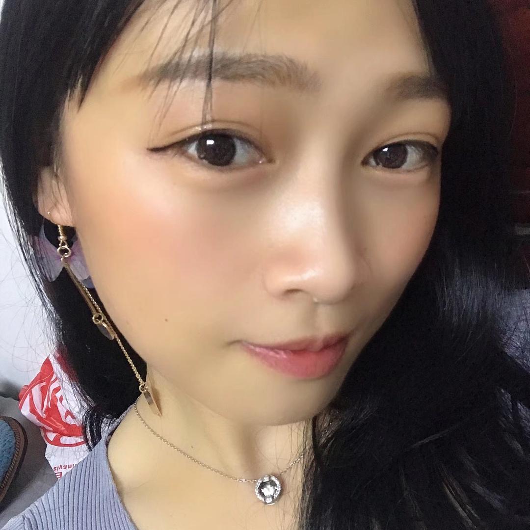 彭彭吖