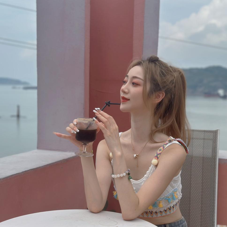 爱吃🍑的小十一