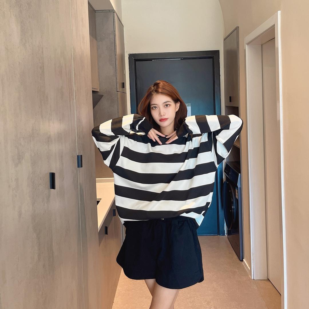 株洲纤情鸟服饰有限公司449专卖店