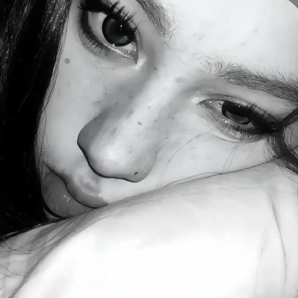 Youneverknowme_