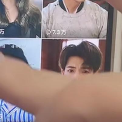 亲AIᥫᩣ不会迟