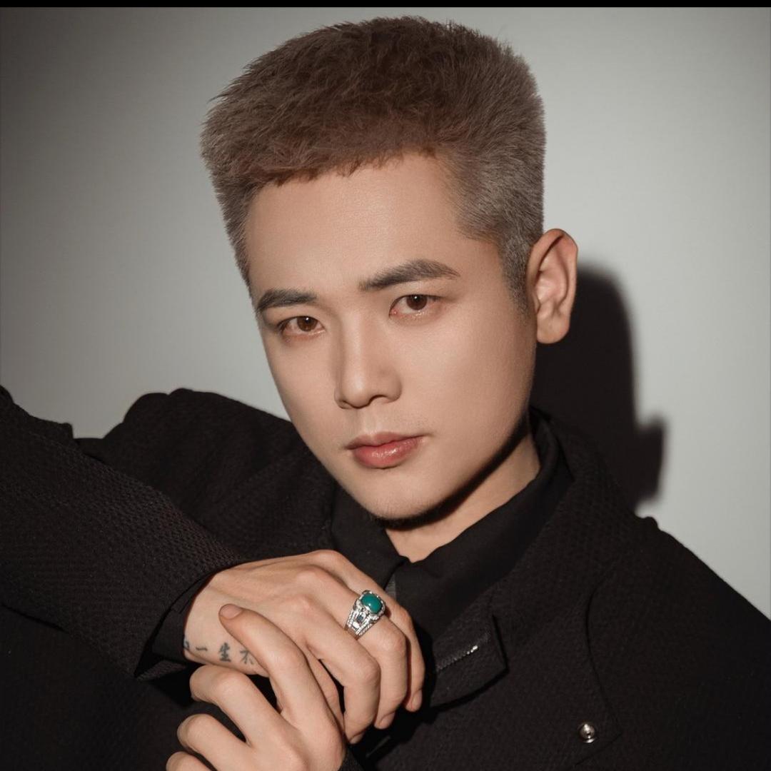 花小磊与花相约周年庆现场-三妹