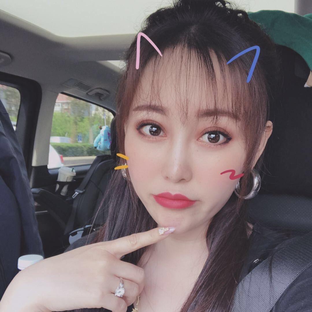 小亿美甲流行款式
