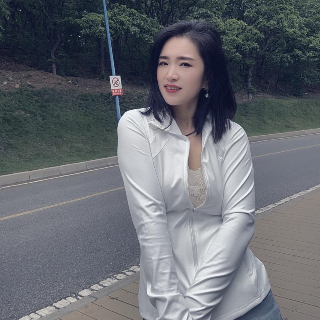 地摊姐