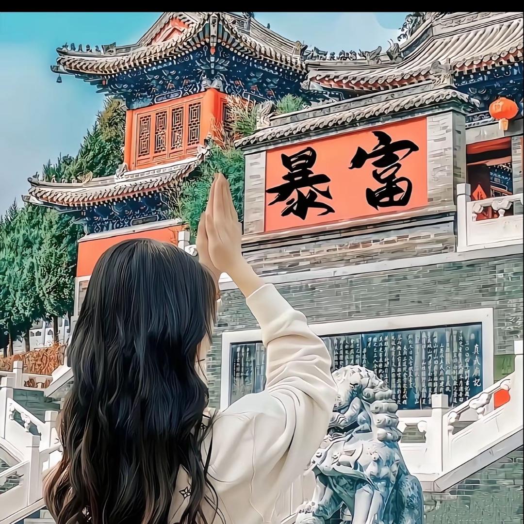 我叫文文呀！